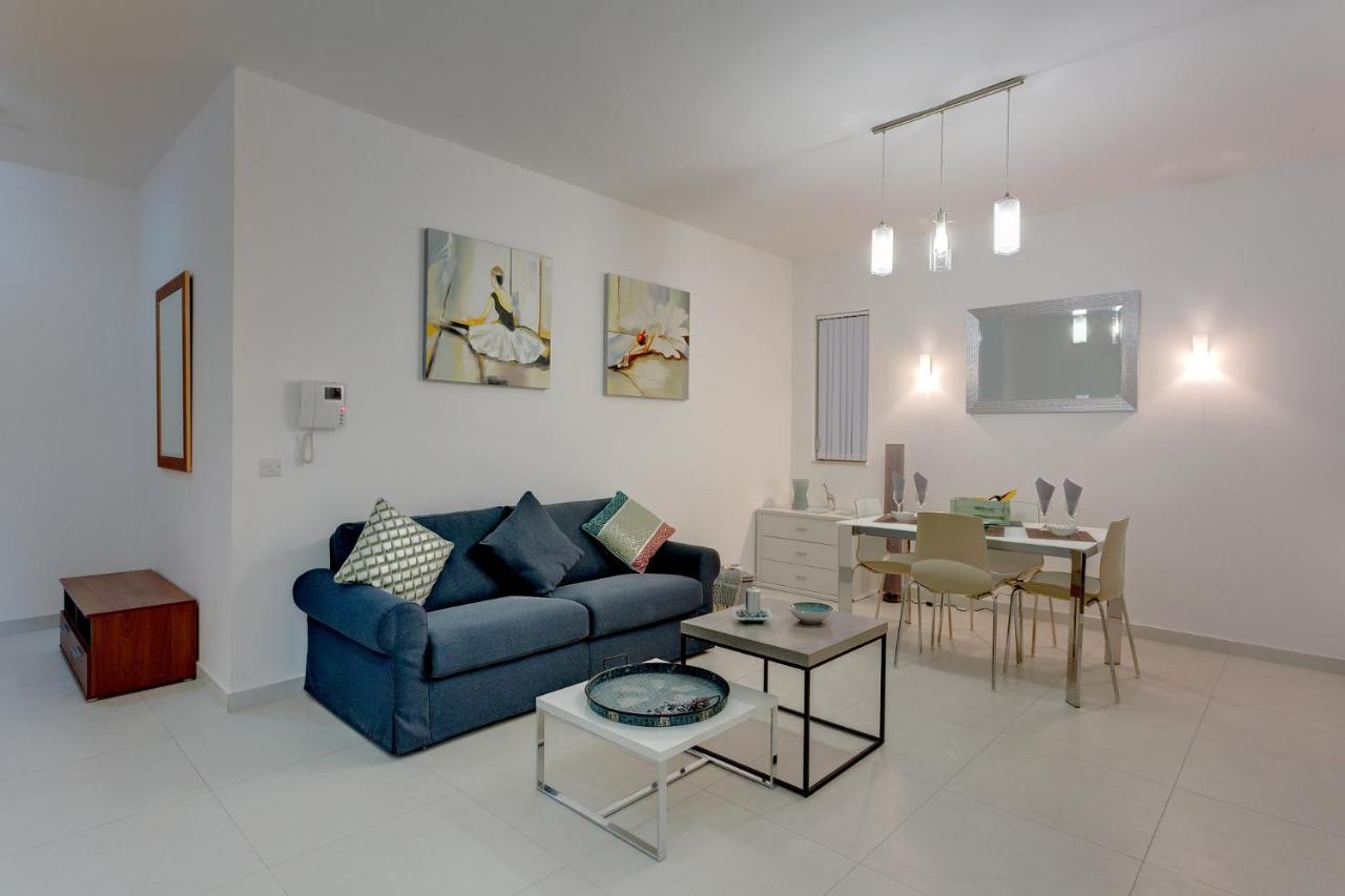Modern Apartment In The Best Location, Perfect For Families سليمة المظهر الخارجي الصورة